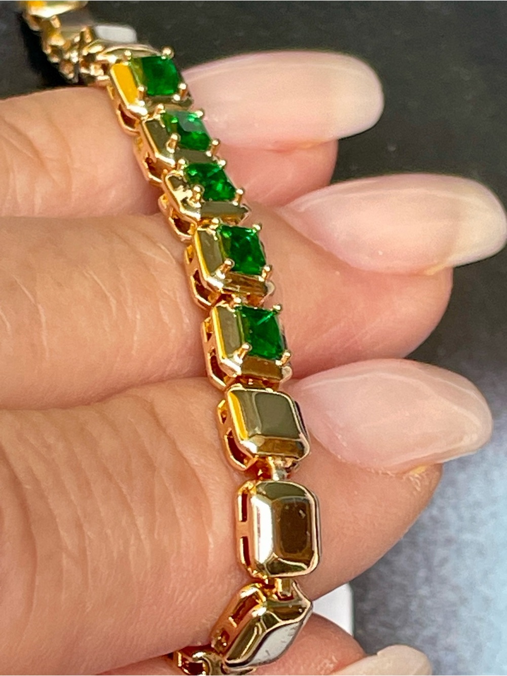 7.5” XUPING Gold plated 18k Bracelet with Emerald-Green Stones - Women's Jewelry
